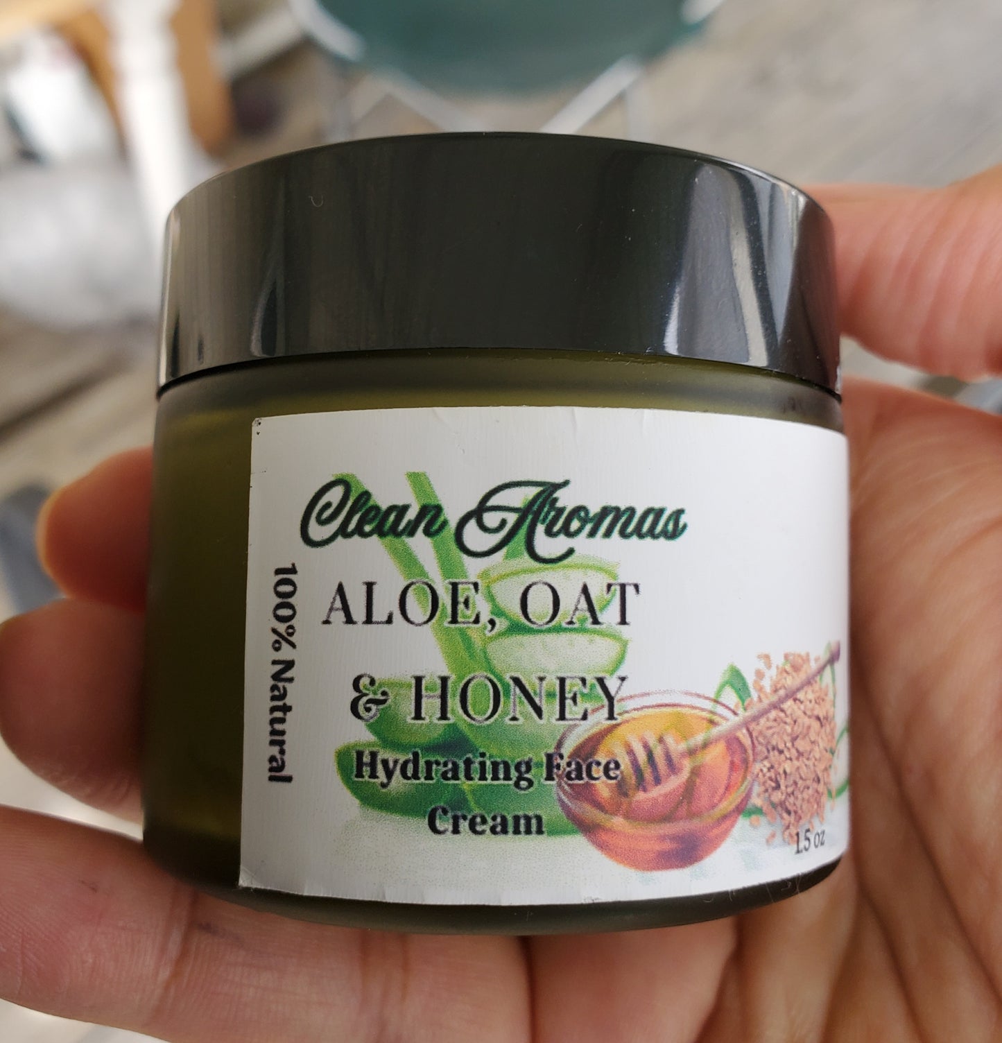 Aloe vera, Oats and Honey moisturizing cream. (Crema hidratante para la cara de Aloe Vera, Avena y Miel)
